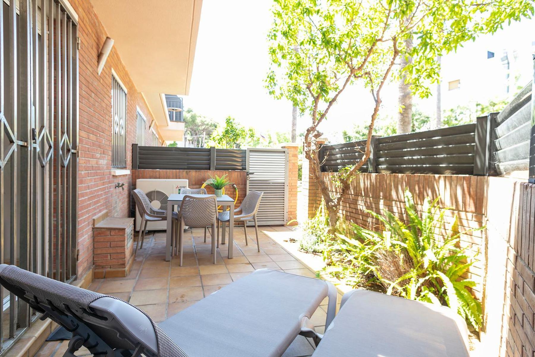 Velor Apartamentos Turísticos Castelldefels Exterior foto