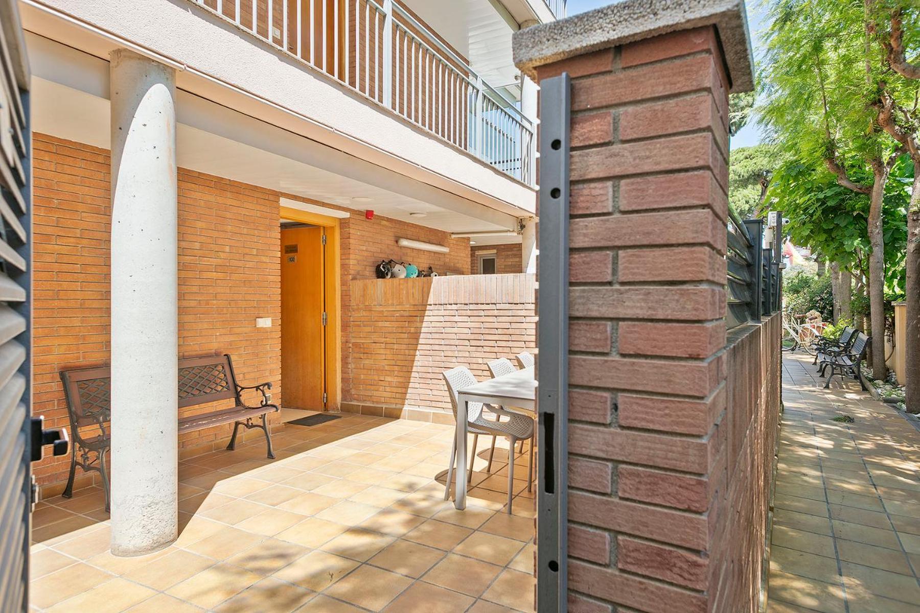 Velor Apartamentos Turísticos Castelldefels Exterior foto