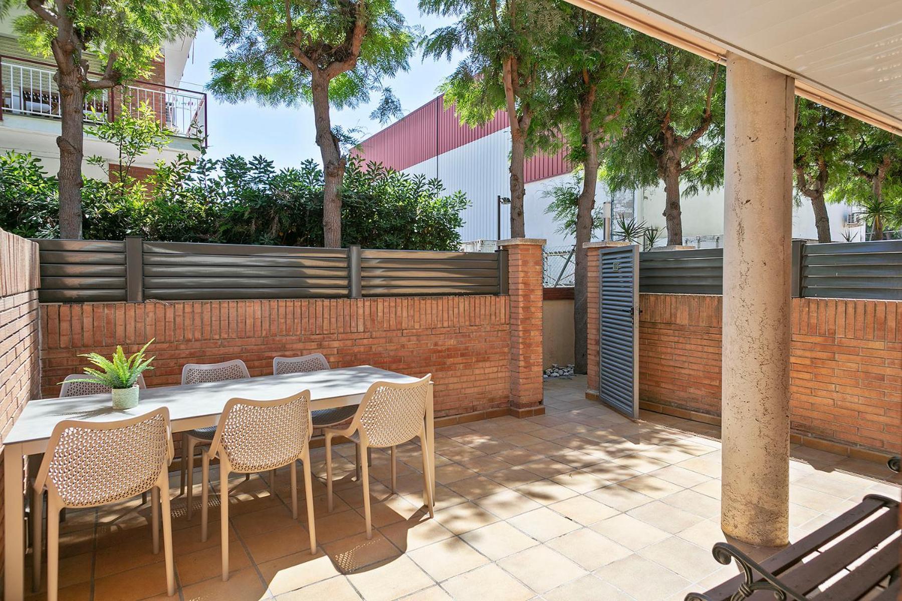 Velor Apartamentos Turísticos Castelldefels Exterior foto